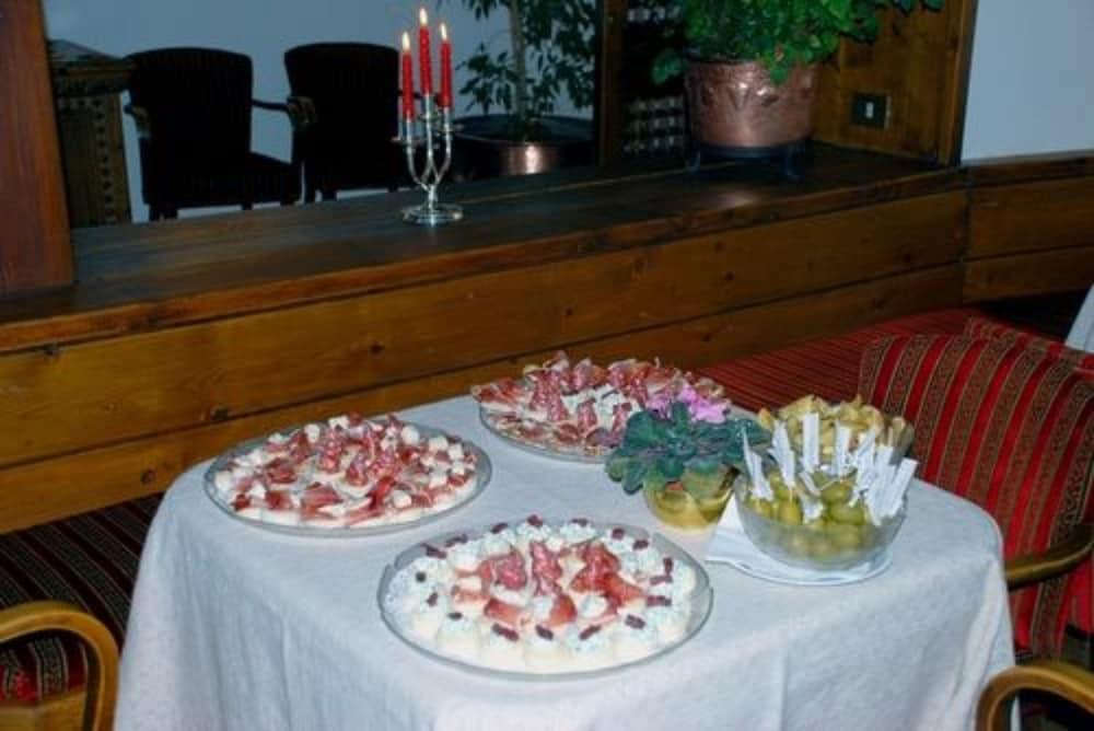 Hotel De La Poste Cortina dʼAmpezzo Extérieur photo