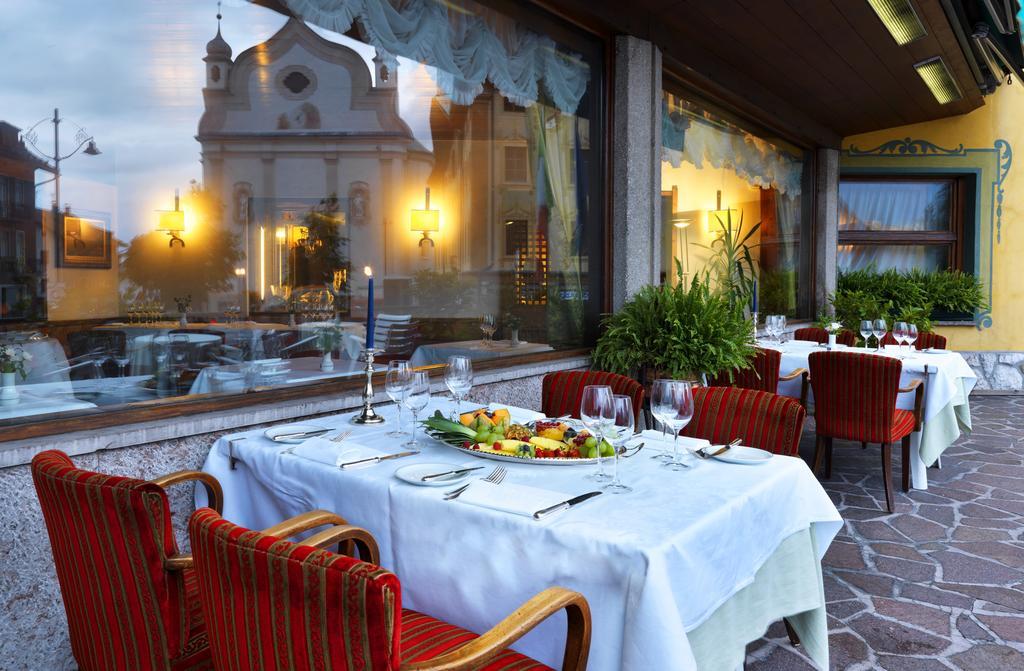 Hotel De La Poste Cortina dʼAmpezzo Extérieur photo