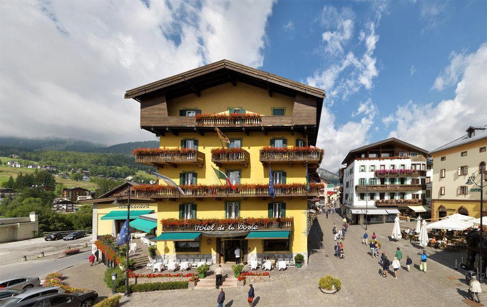 Hotel De La Poste Cortina dʼAmpezzo Extérieur photo